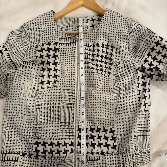 CAbi- Coupe Bomber Jacket Off-White and Black Jacket-Medium - Picture 3 of 10